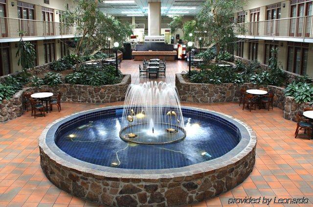 Seasons Inn And Suites Fort Smith Exteriör bild